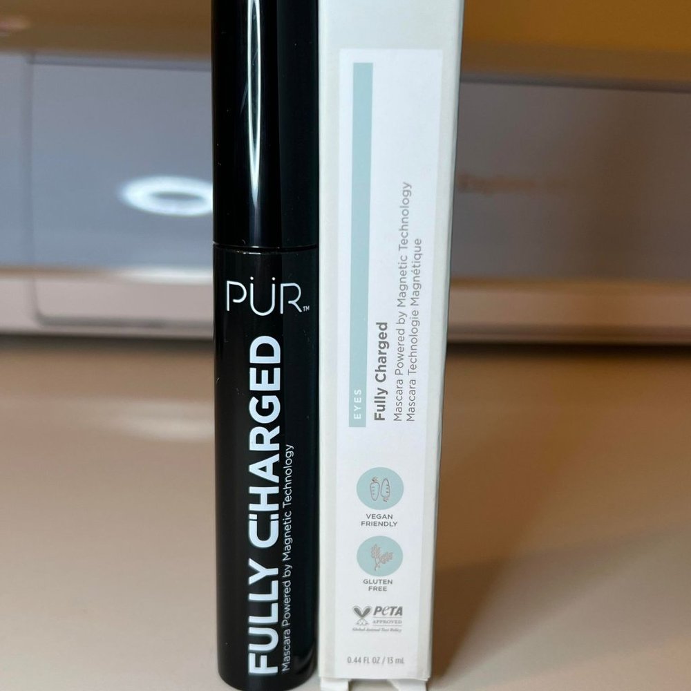 PUR Fully Charged Mascara